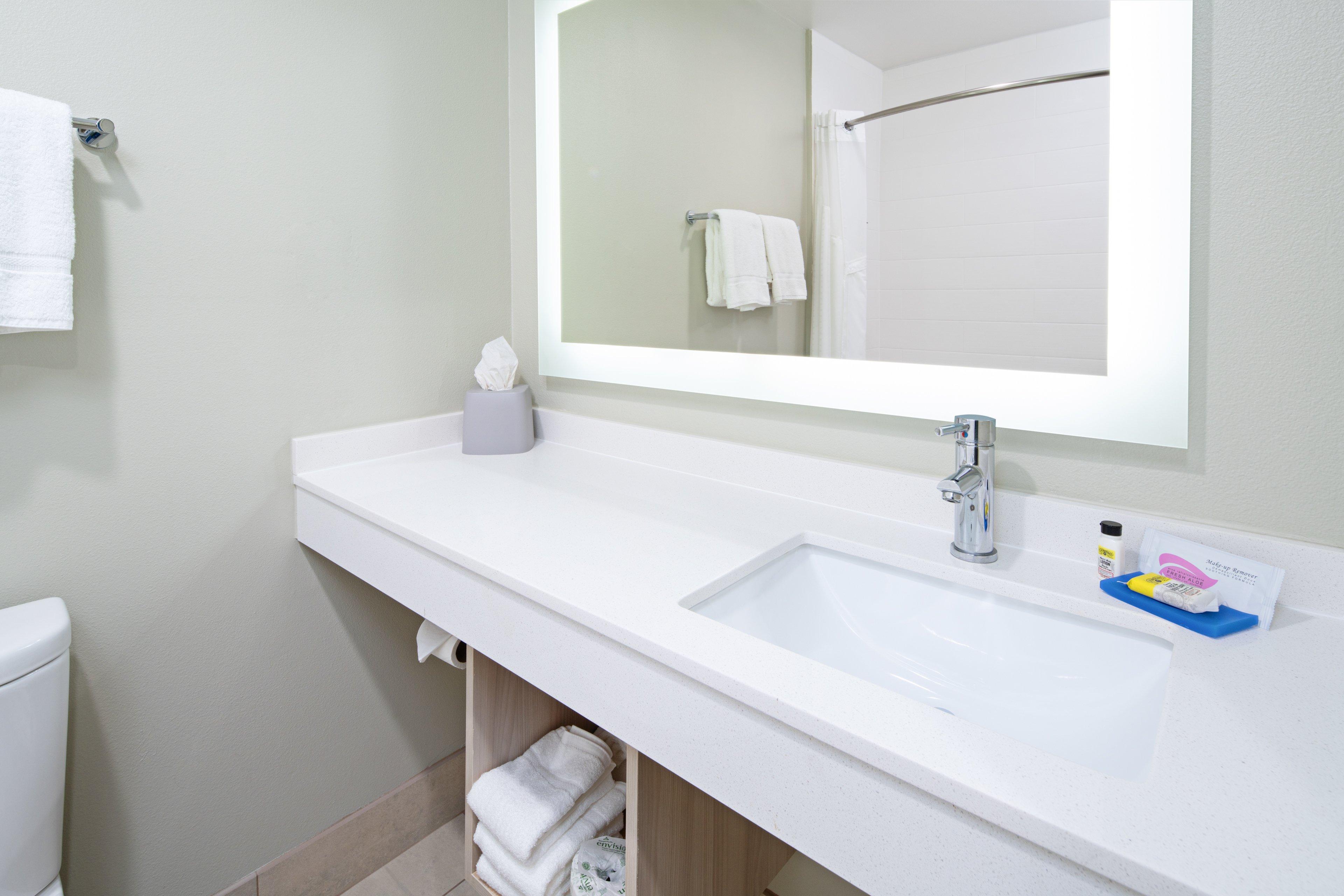 Holiday Inn Express & Suites Watsonville By Ihg Eksteriør billede