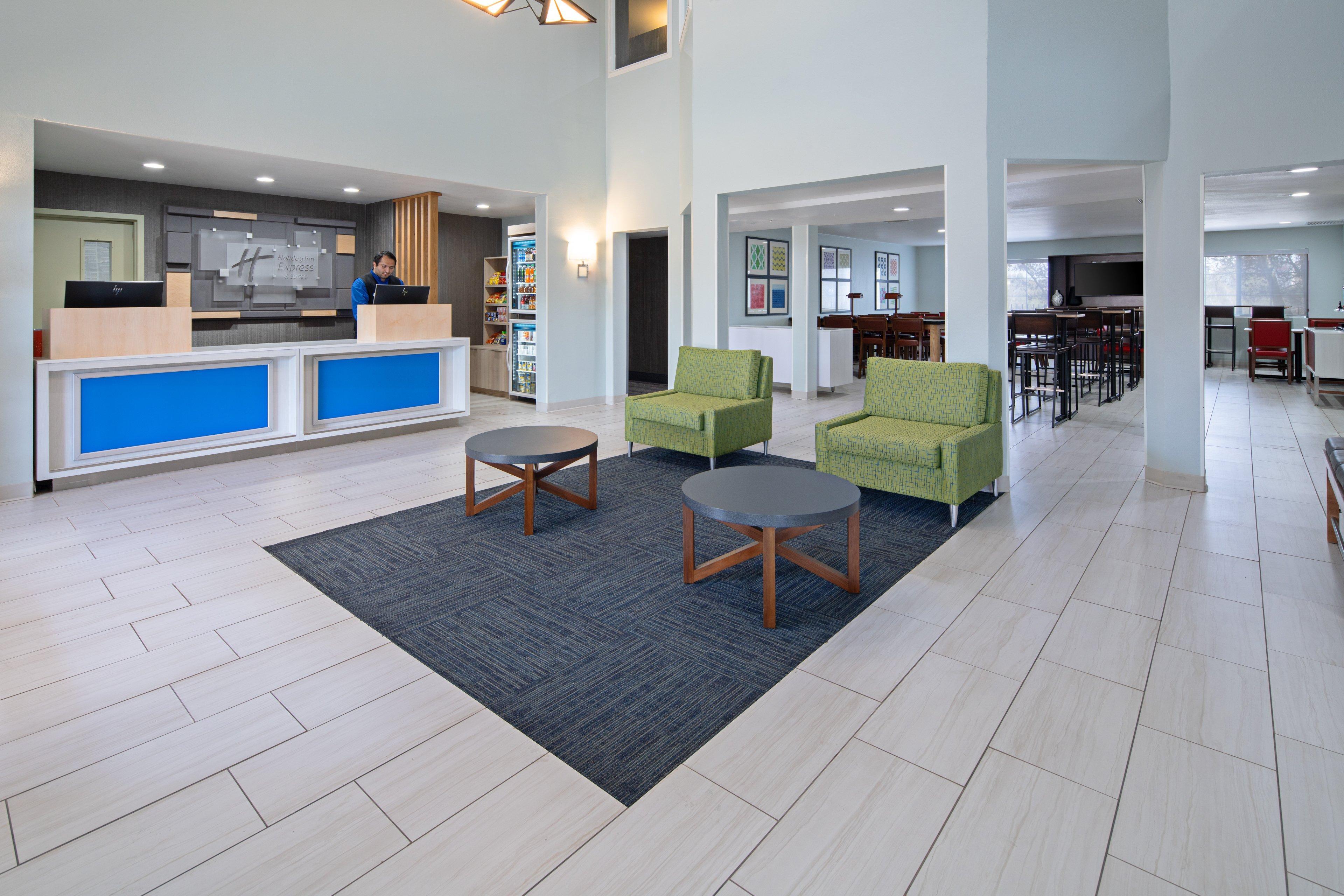 Holiday Inn Express & Suites Watsonville By Ihg Eksteriør billede