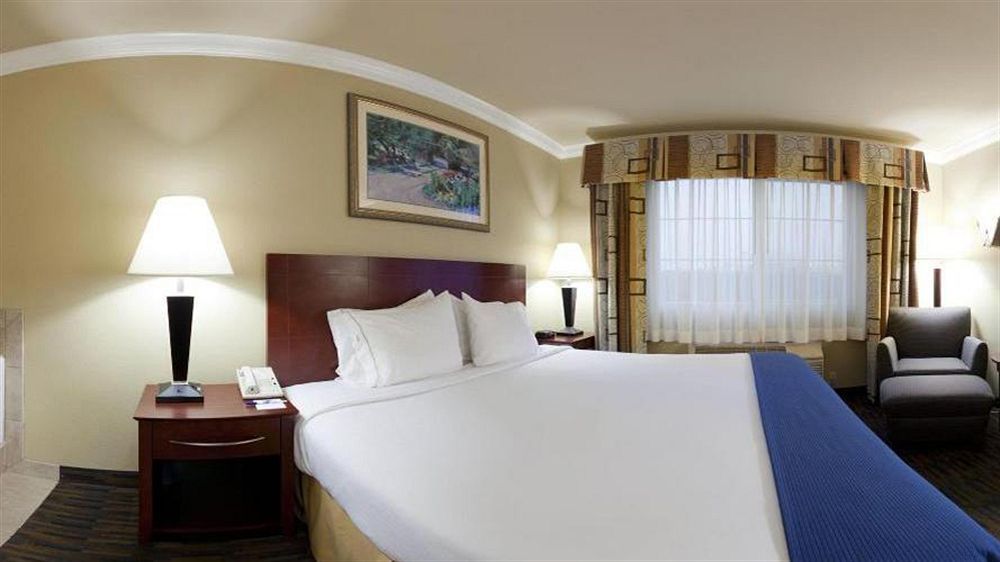 Holiday Inn Express & Suites Watsonville By Ihg Eksteriør billede
