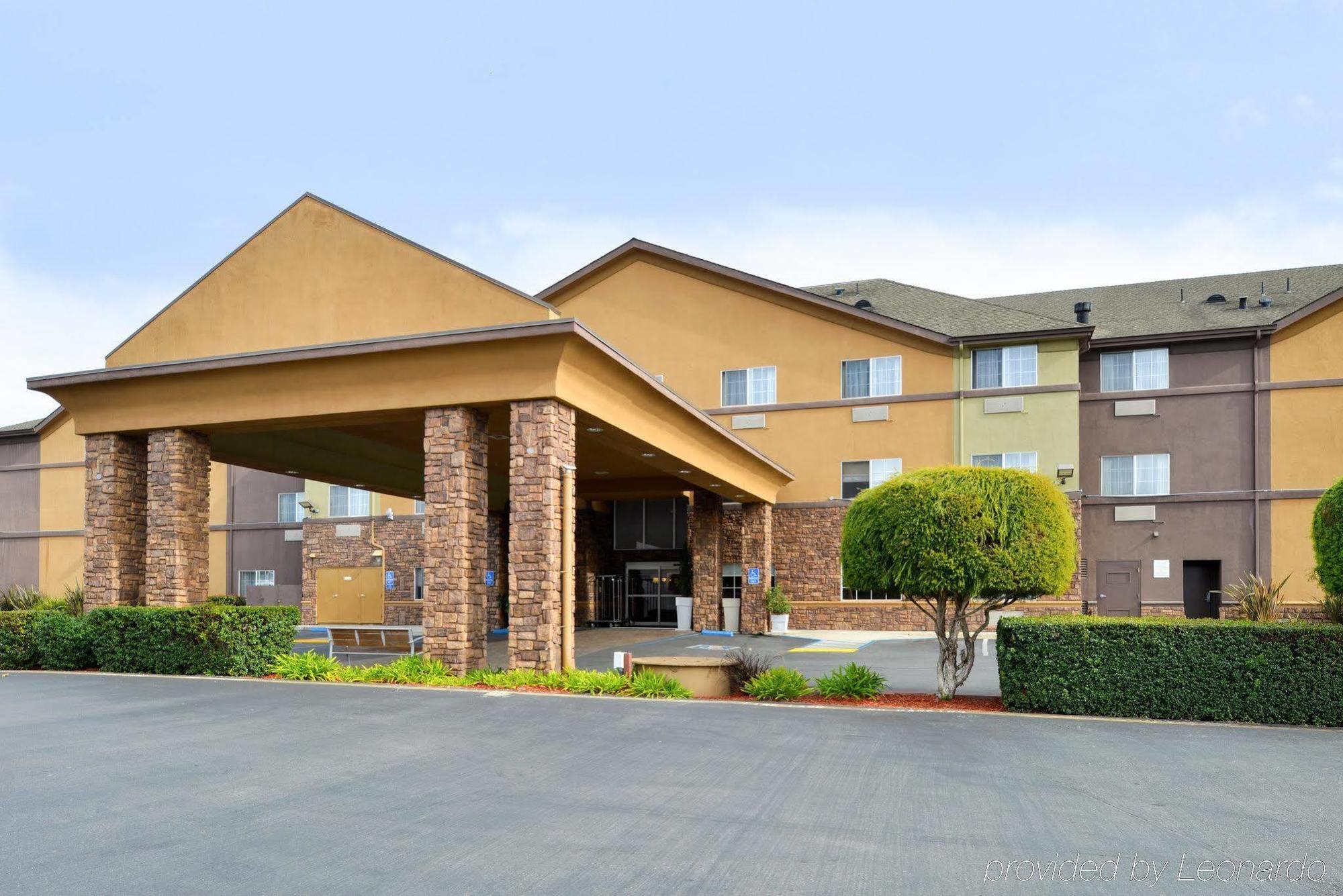 Holiday Inn Express & Suites Watsonville By Ihg Eksteriør billede