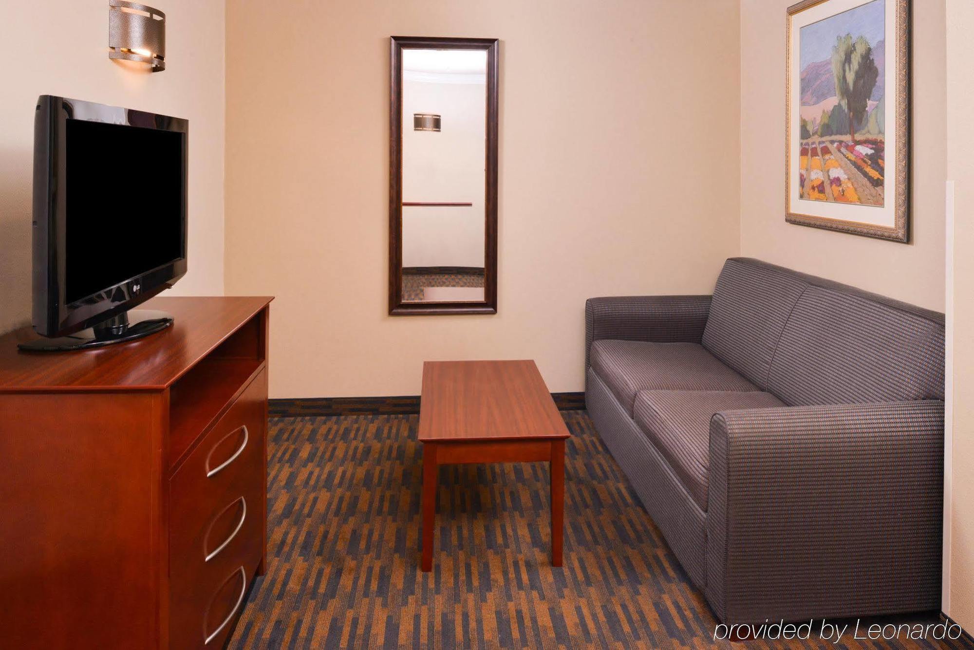Holiday Inn Express & Suites Watsonville By Ihg Eksteriør billede